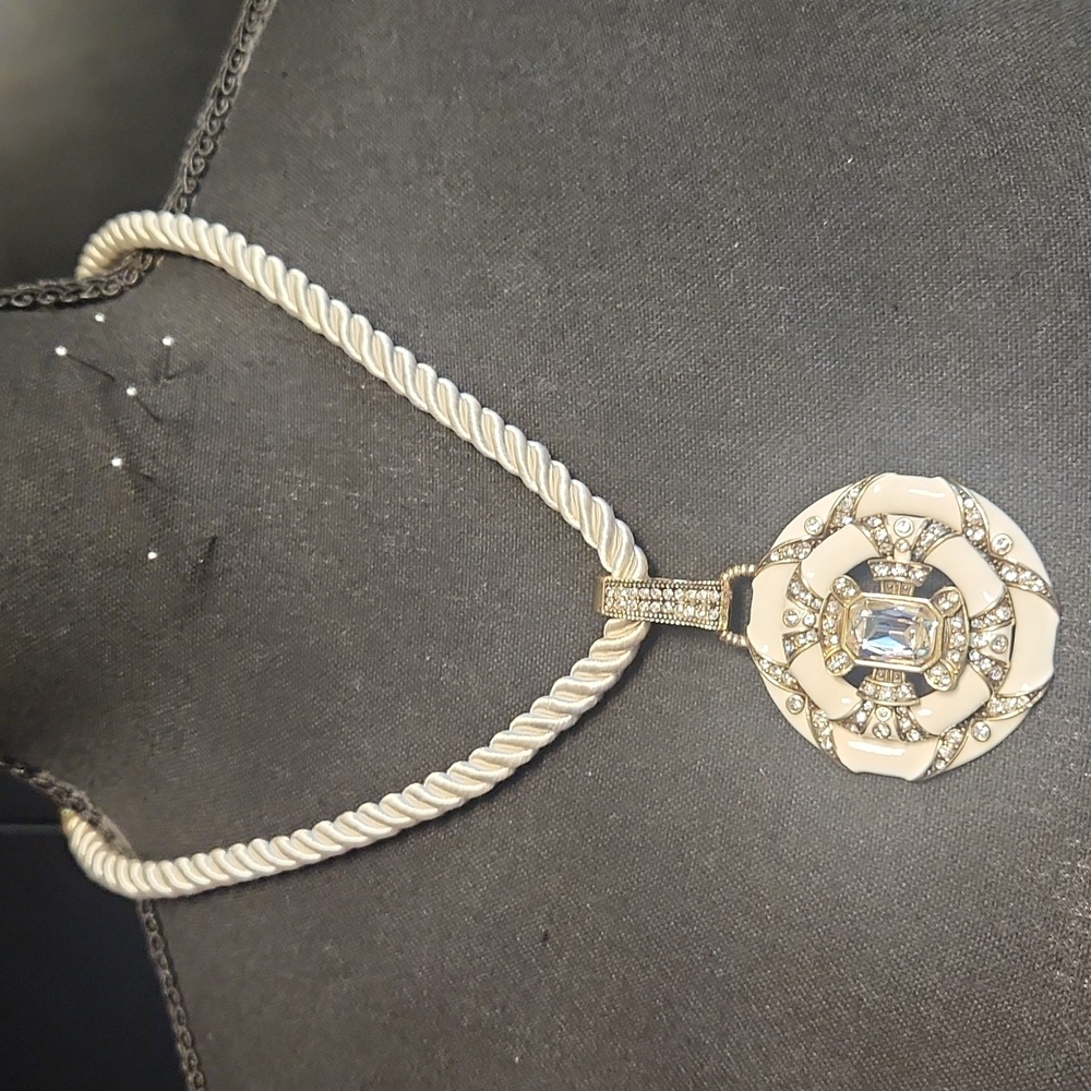 Heidi Daus 2 necklace set with bracelet & earrings - Picture 10 of 11